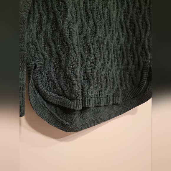 Sonoma Cable Knit Forest Green long sleeve sweater Size M - Picture 7 of 7